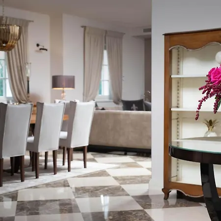 Luxury Constanza Near Porec For 8 People Only 2 Km From The Sea